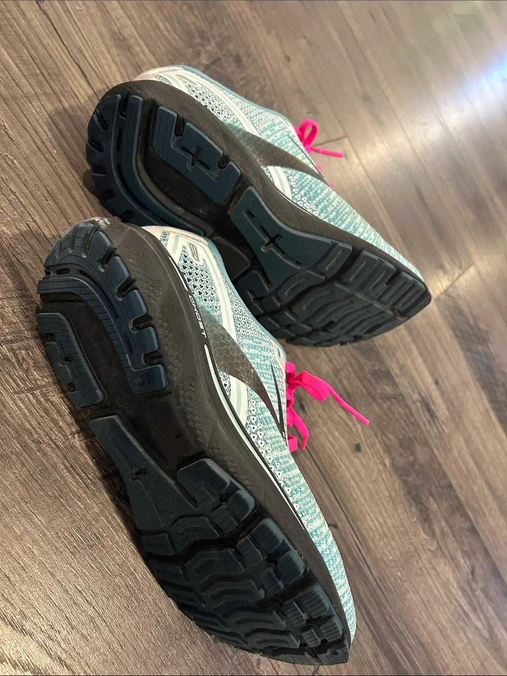 Brooks Women’s Aqua Knit Running Shoes with Hot Pink Laces